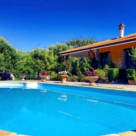 Casa Vacanza Centro Sardegna Sorgono Bagian luar foto