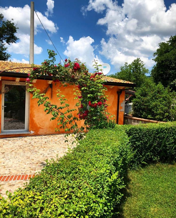 Casa Vacanza Centro Sardegna Sorgono Bagian luar foto