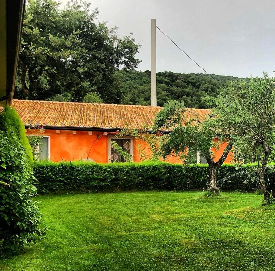Casa Vacanza Centro Sardegna Sorgono Bagian luar foto