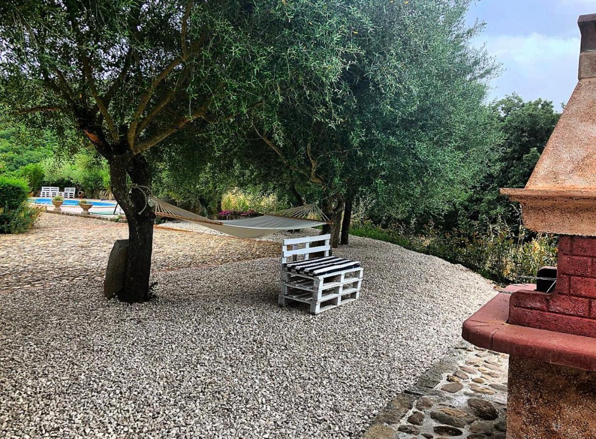 Casa Vacanza Centro Sardegna Sorgono Bagian luar foto