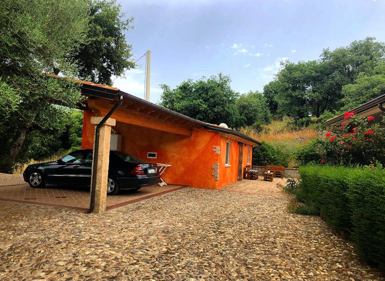 Casa Vacanza Centro Sardegna Sorgono Bagian luar foto