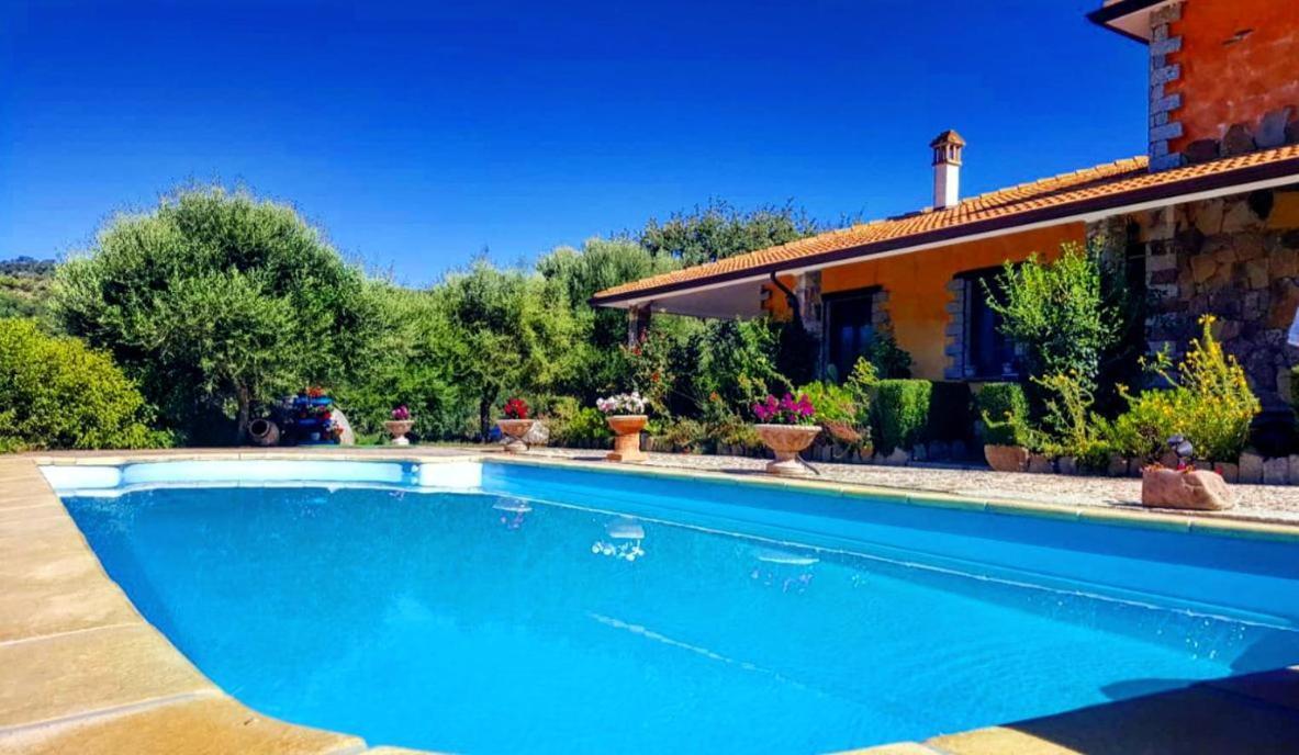 Casa Vacanza Centro Sardegna Sorgono Bagian luar foto